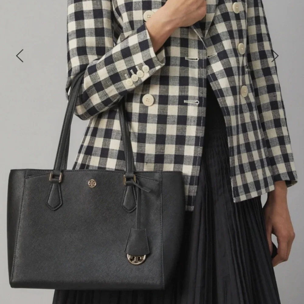 Tory Burch Large Robinson Black Leather Tote Shoulder‎ Bag